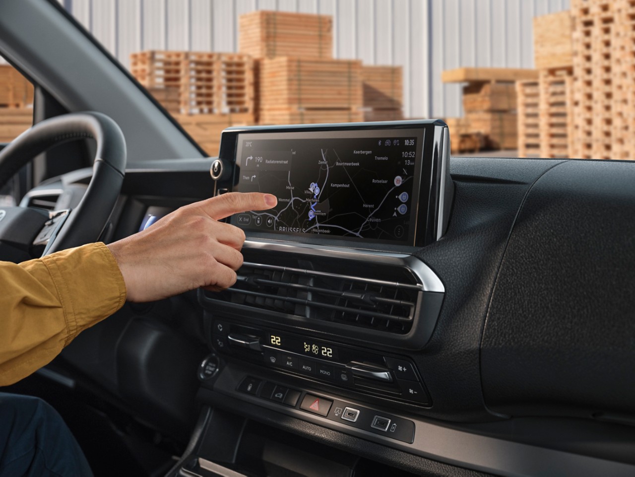 The 10-inch multimedia touchscreen 